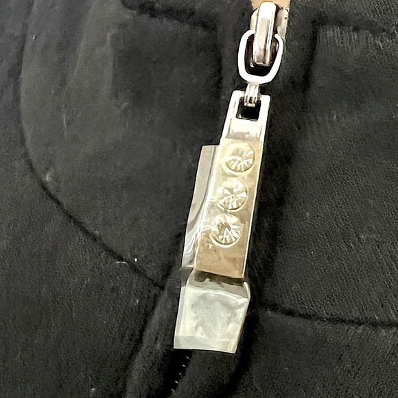 Quacker Factory Heart Design Sequin & Embroidered ZipperJacket - Picture 4 of 7